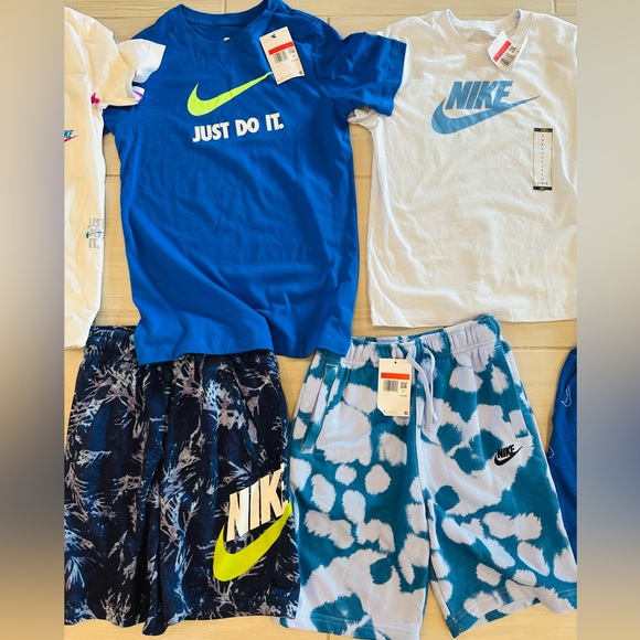 Big Boy’s Size Large Nike Bundle - 5 shirts & 6 shorts - Picture 5 of 6